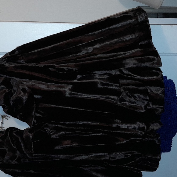 NWOT size 4 Harve Benard chocolate brown faux fur cape style jacket. - Picture 4 of 4